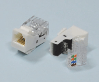 Modular-runkoliitin paneeliin 8/8-napainen (RJ45/Cat5e) UTP