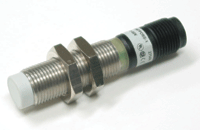 Induktiivinen anturi liittimellä M12 NPN 10-40Vdc sulkeutuva 4mm (EI1204NPOSS-1) Induktiivinen anturi liittimellä M12 NPN 10-40Vdc sulkeutuva 4mm (EI1204NPOSS-1)