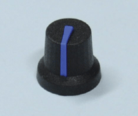 Laitenuppi muovi/kumi 6mm/15,8mm musta/sininen