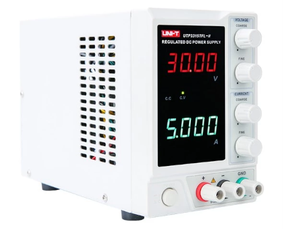 Säädettävä laboratorioteholähde 0-30V 0-5A lineaarinen
